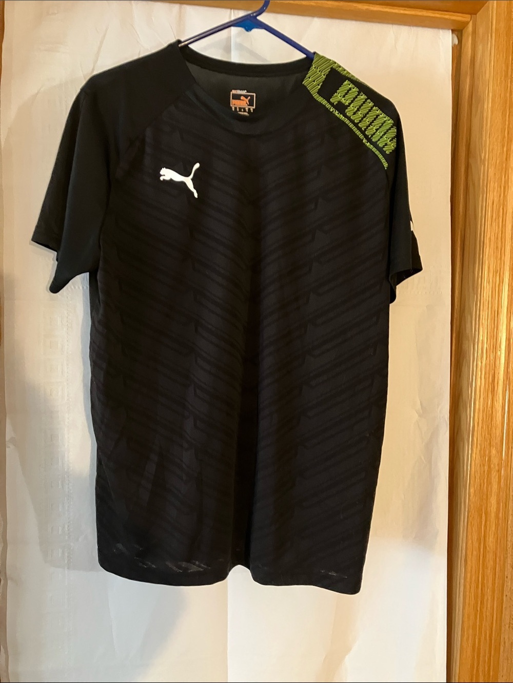Puma Men’s M Team Glory Chevon Black Short Sleeve V-Neck Jersey